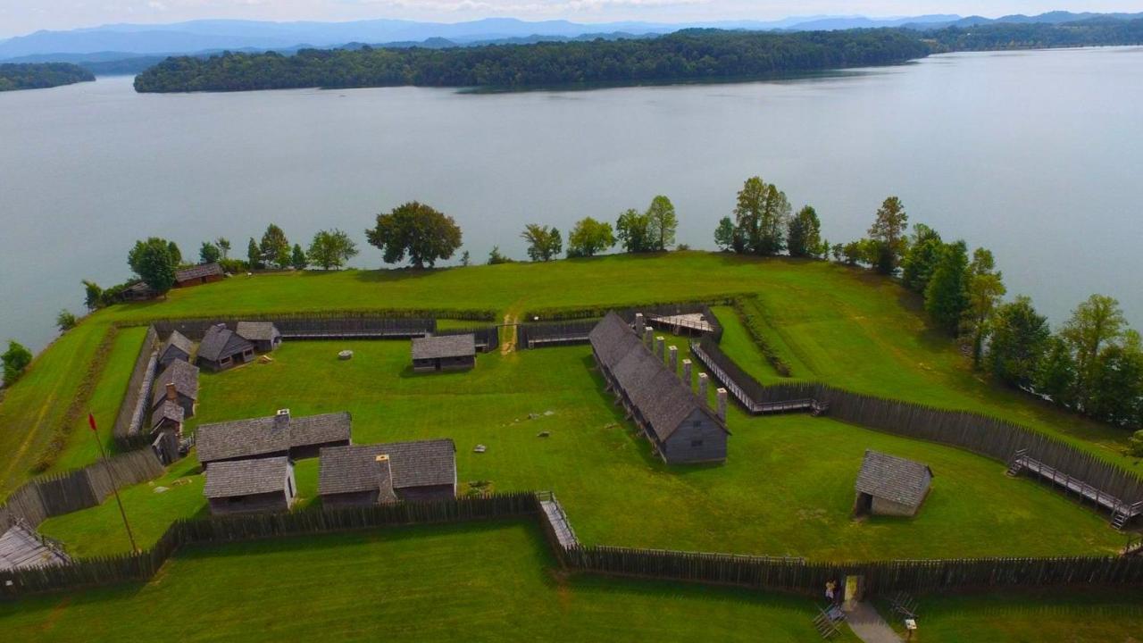 Inn Of Loudon Εξωτερικό φωτογραφία